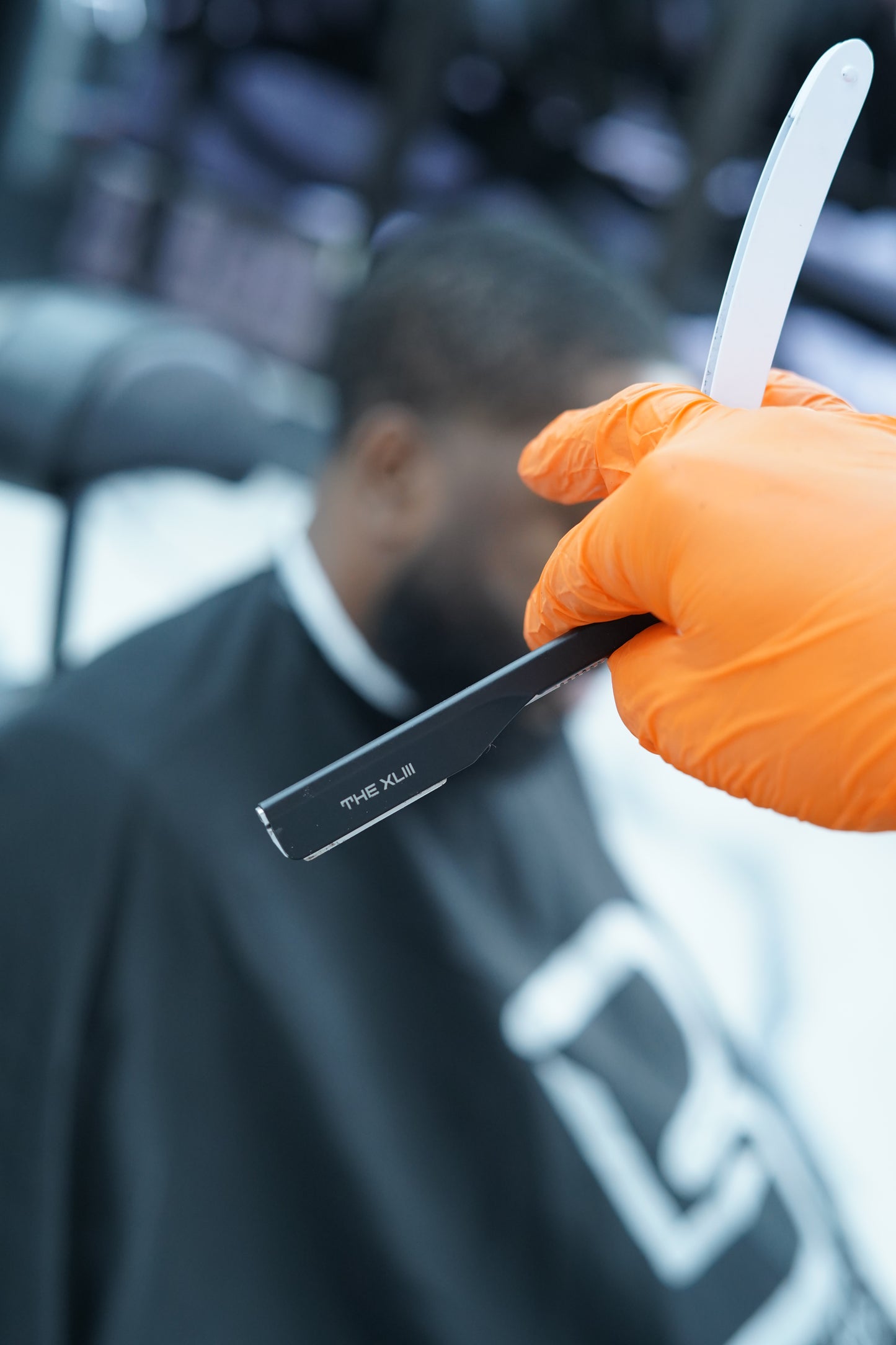 THE XLIII STRAIGHT RAZOR HOLDER