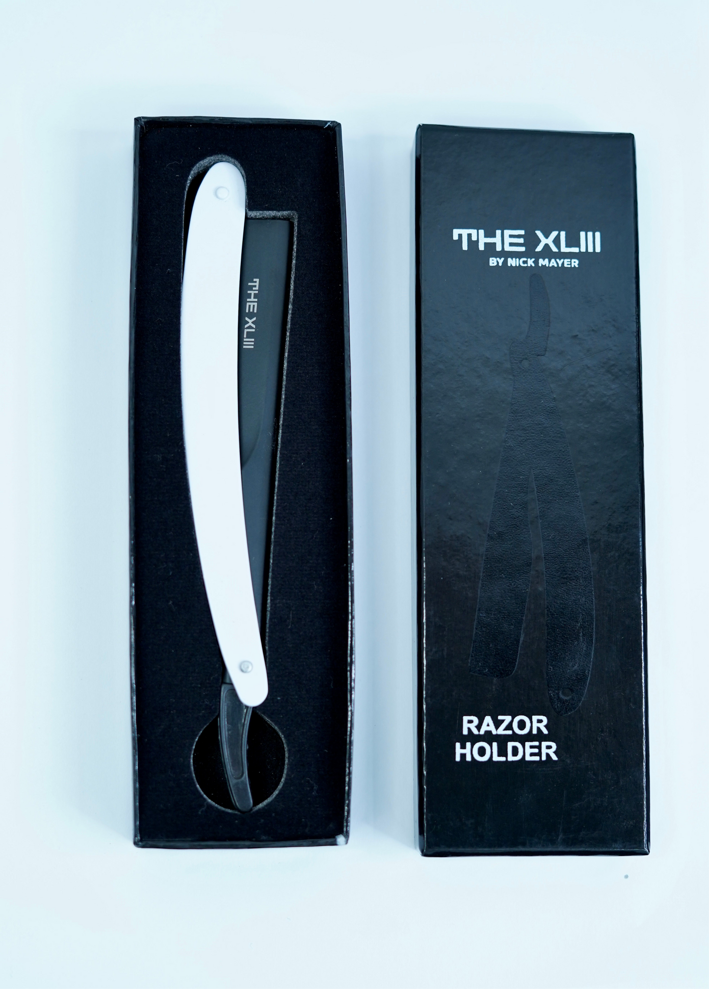 THE XLIII STRAIGHT RAZOR HOLDER